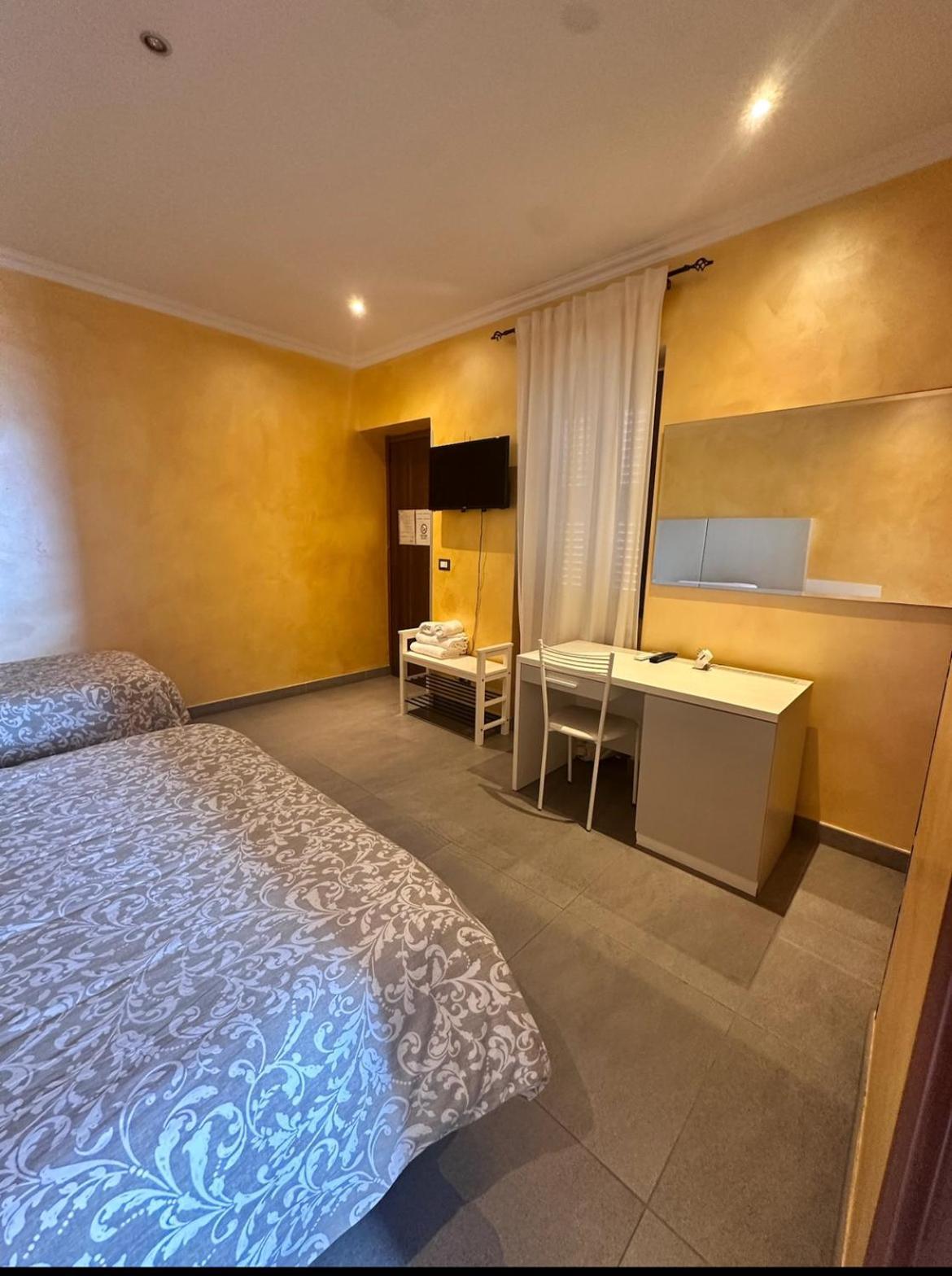 Sabrina Airport Bed & Breakfast Fiumicino Bagian luar foto