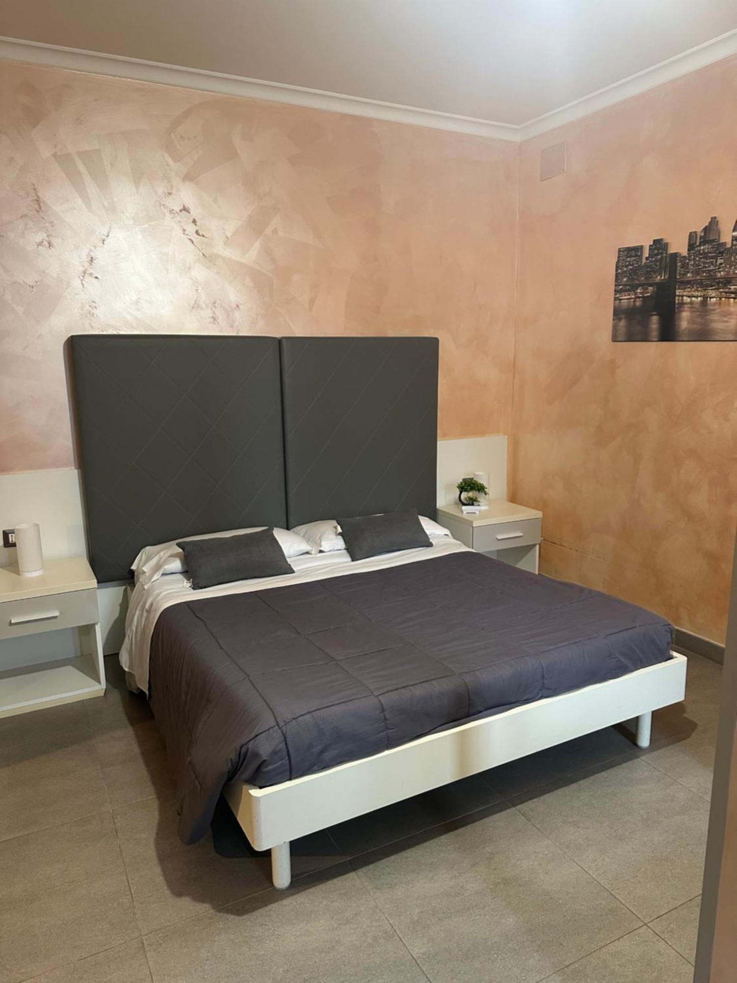 Sabrina Airport Bed & Breakfast Fiumicino Bagian luar foto