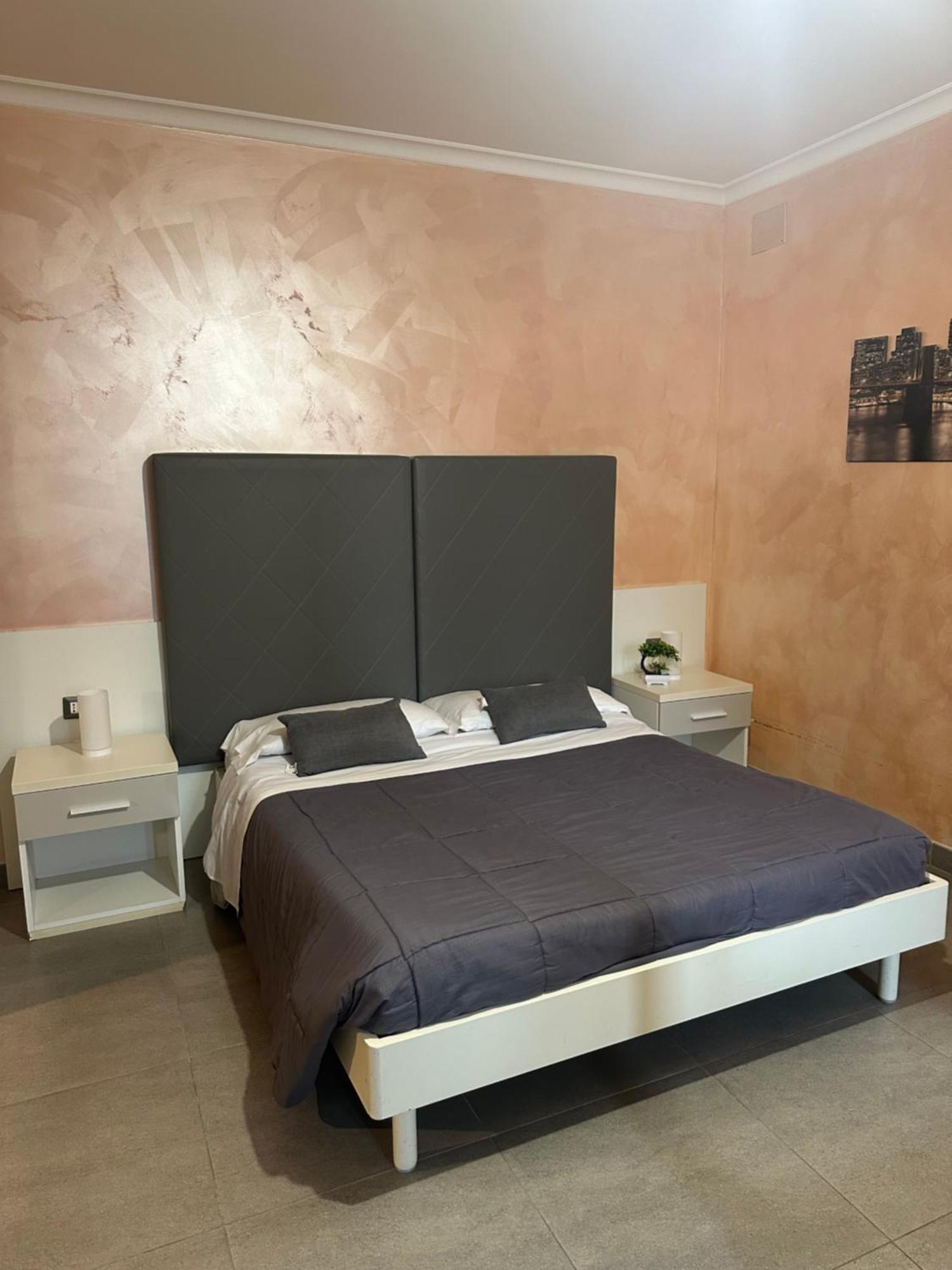 Sabrina Airport Bed & Breakfast Fiumicino Bagian luar foto
